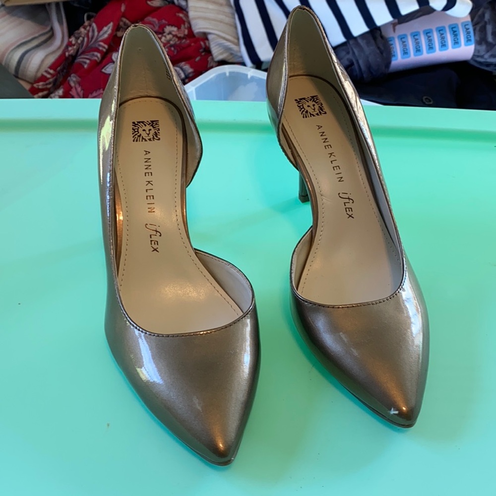 Anne Klein pumps